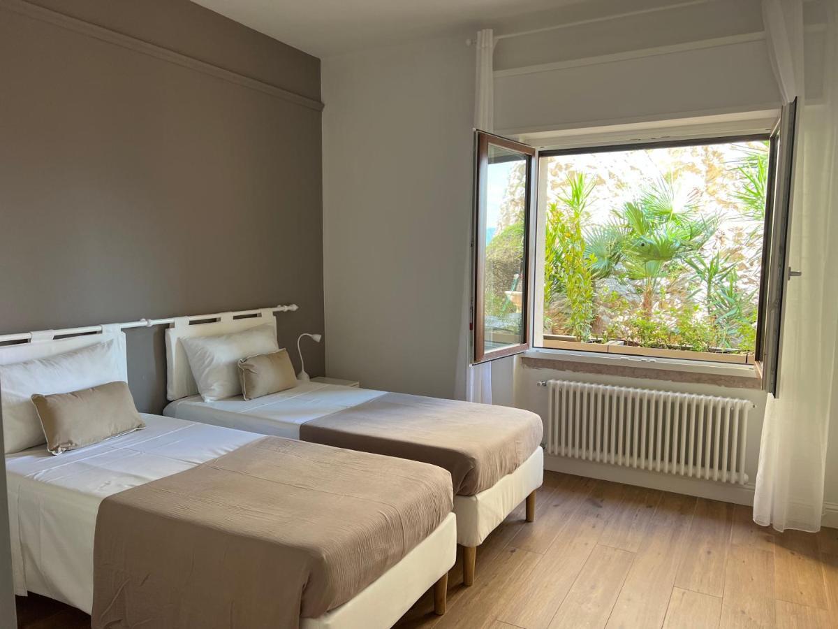 Amazing View Apartment Malcesine Bagian luar foto