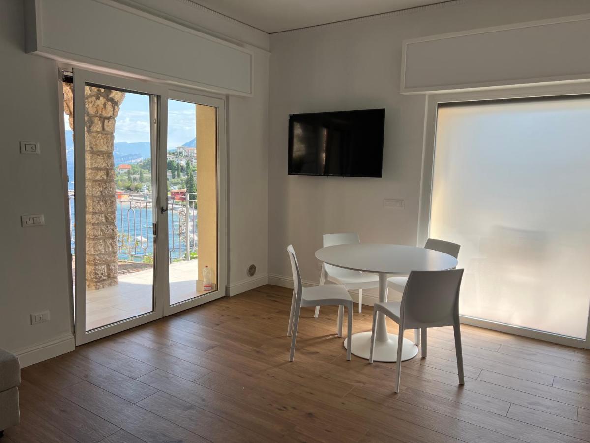 Amazing View Apartment Malcesine Bagian luar foto