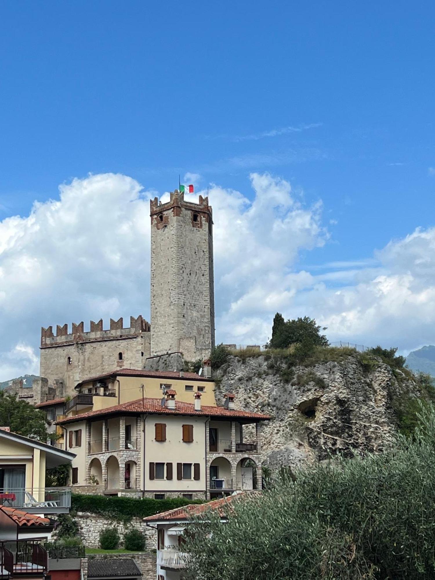 Amazing View Apartment Malcesine Bagian luar foto
